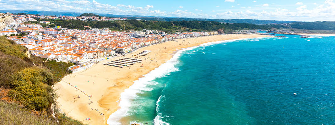 Nazaré i Estremadura er en populær destination i Portugal