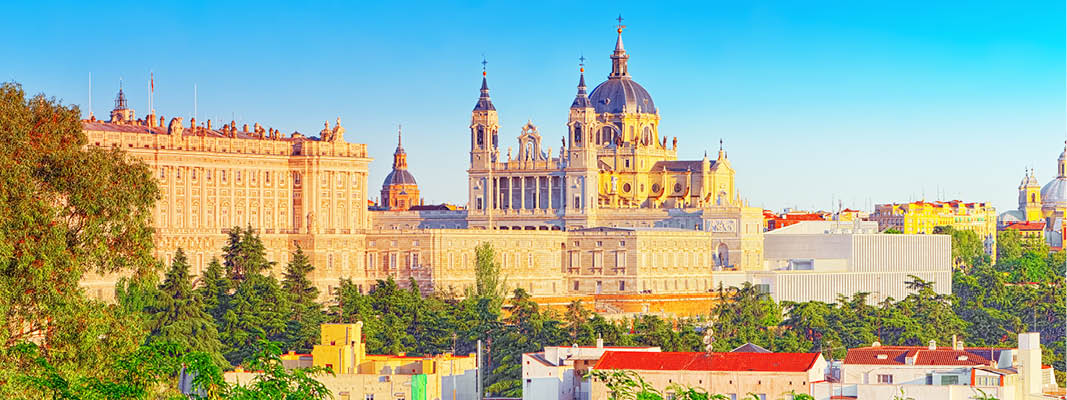 Palacio Real de Madrid er residens for den spanske kongefamilie i Madrid