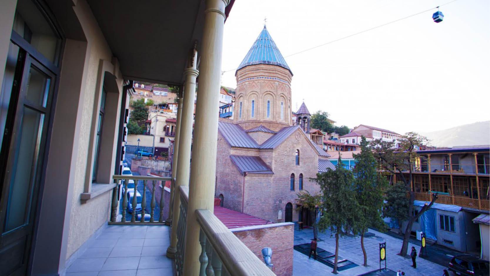 Hotel Old Meidan udsigt til St. George kirken i Tbilisi