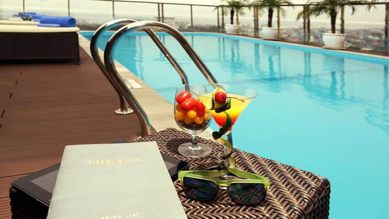 pool og drinks the ann hotel i hanoi